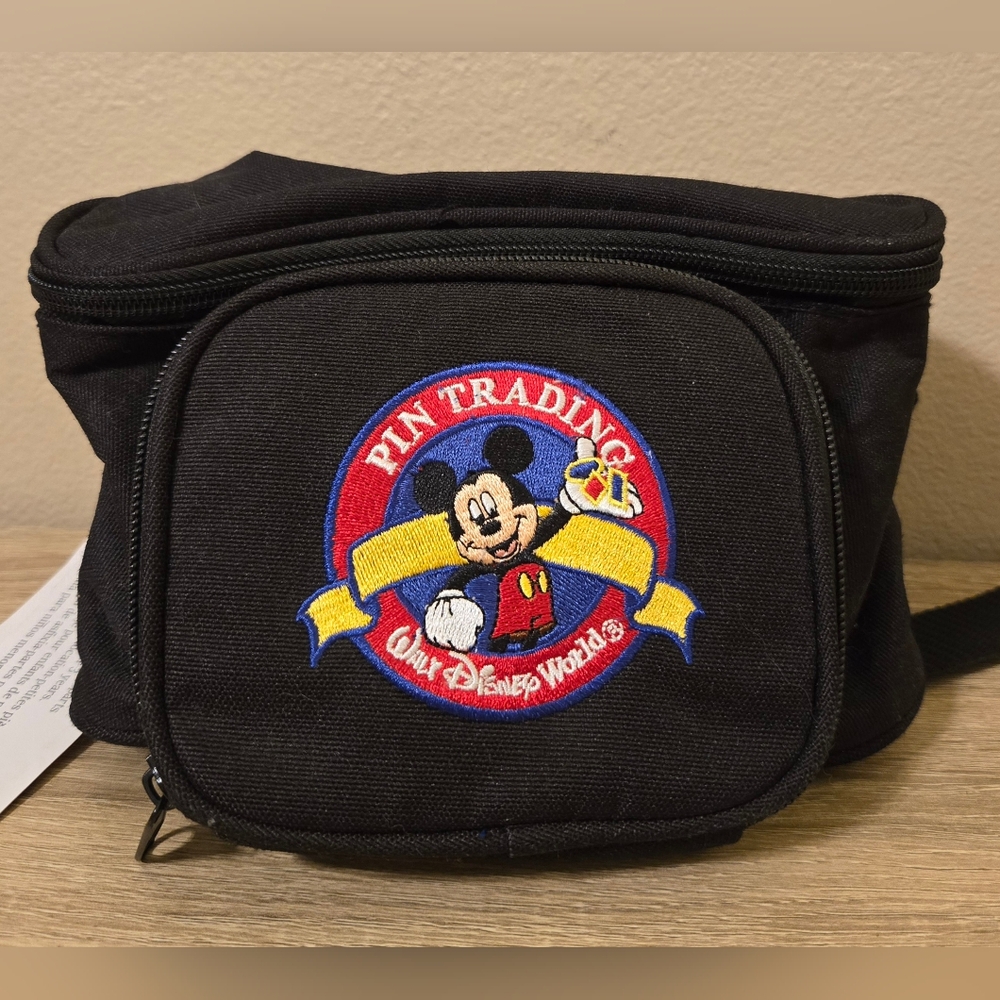 Disney Pin Bag Mickey Mouse Pin Trading Logo Fanny Pack Hip Pouch Bum Bag NWT